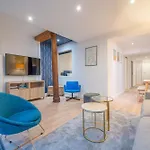 Beautiful Apartment In Saint Germain